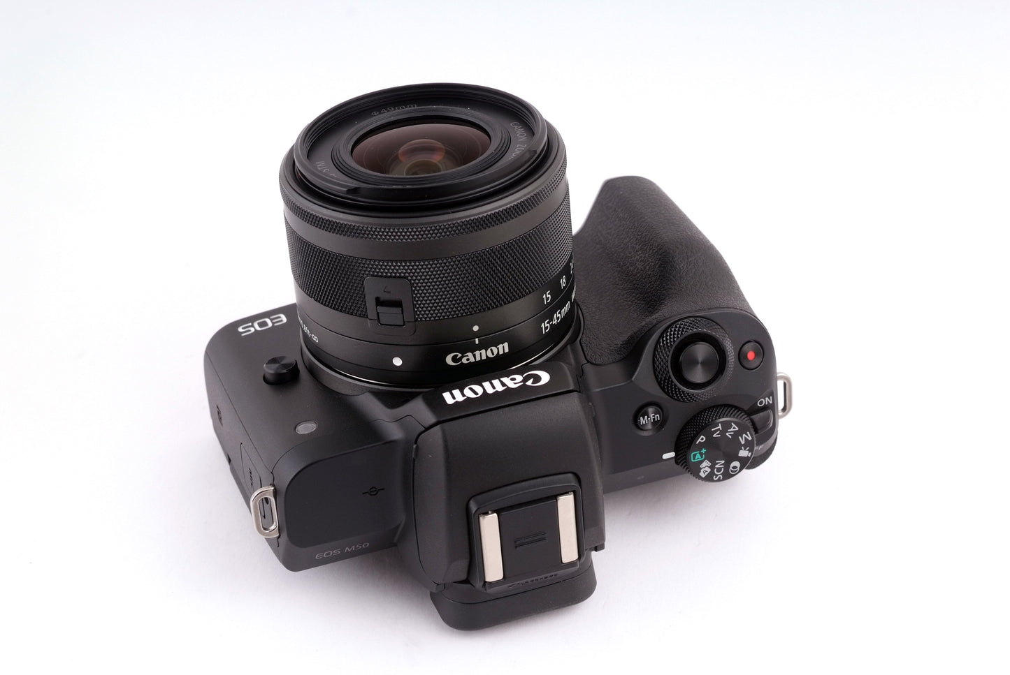 Canon M50 + 15-45mm
