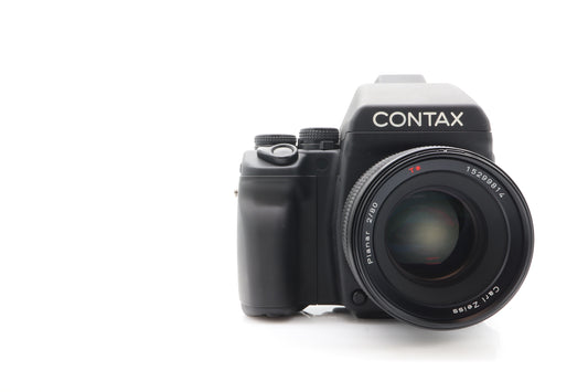 Contax 645af + 80mm 2.0 lens + cassette+ prisma