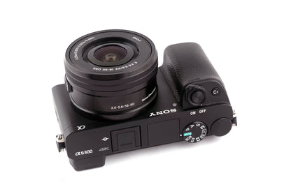 Sony A6300 + 16-50mm