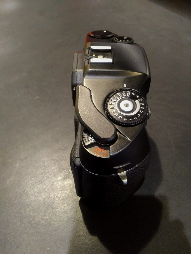 Leica R8 (1